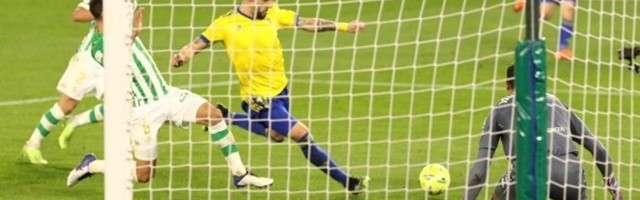  拉齐奥锋线哑火连续两场遭遇零封  