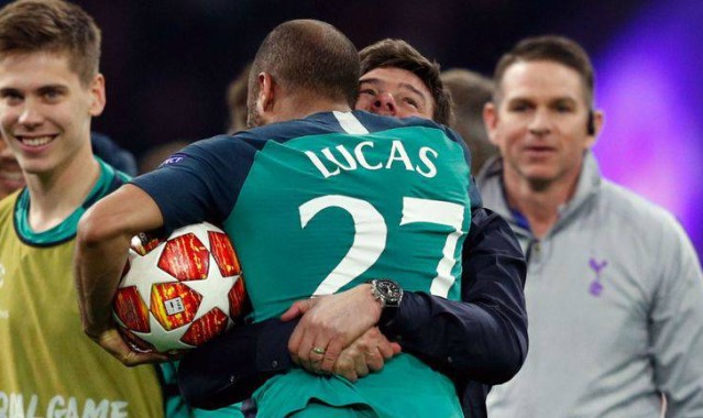  利物浦逆转绝杀热刺，萨拉赫补时世界波定乾坤  