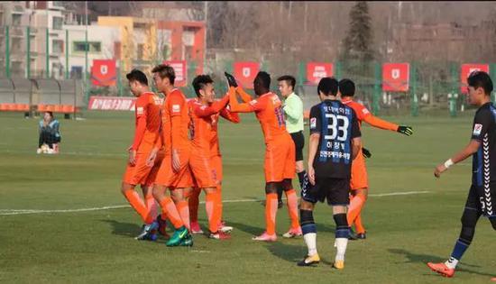  里尔青年军崛起，U23小将连续三场破门建功  