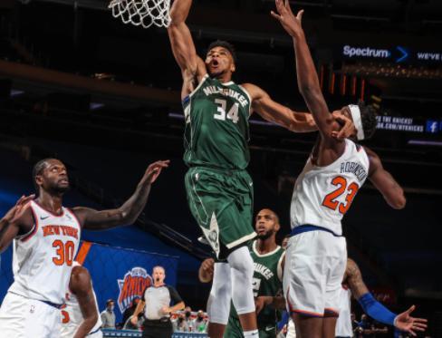  利拉德39分难救主，雄鹿不敌尼克斯  